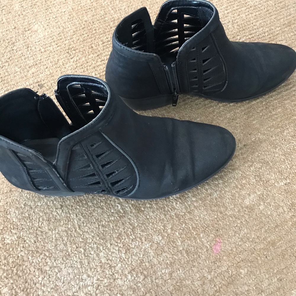 Size 7.5 soda pair black ankle boots